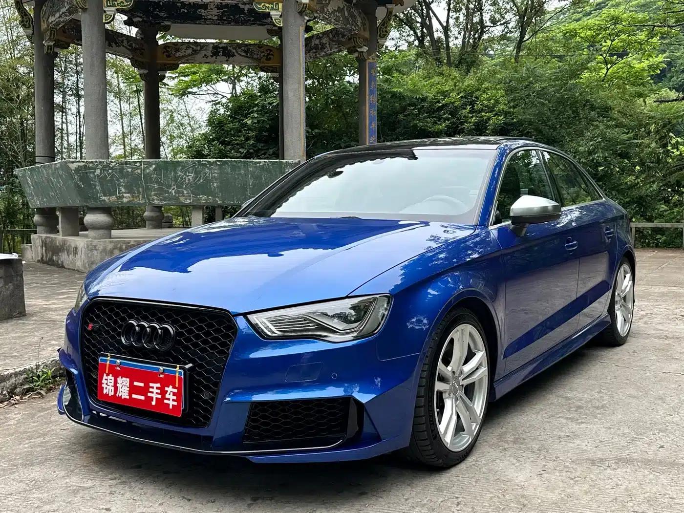 Audi S3 2015 Model S3 2.0T Limousine — миниатюра 1