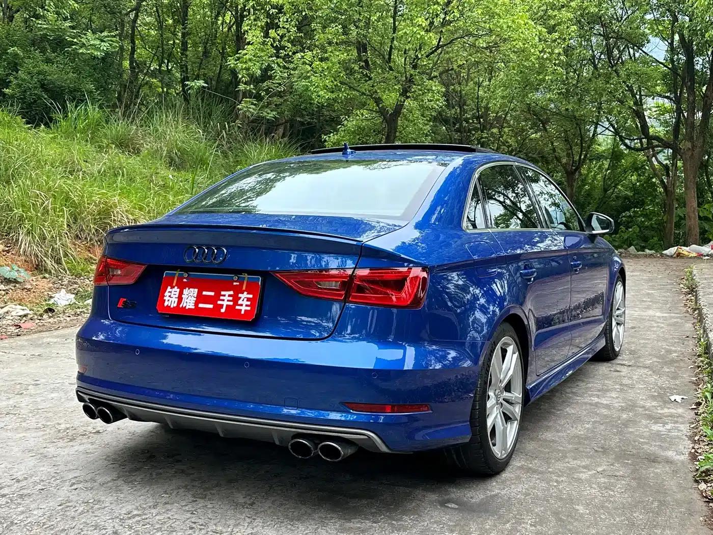 Audi S3 2015 Model S3 2.0T Limousine — миниатюра 11
