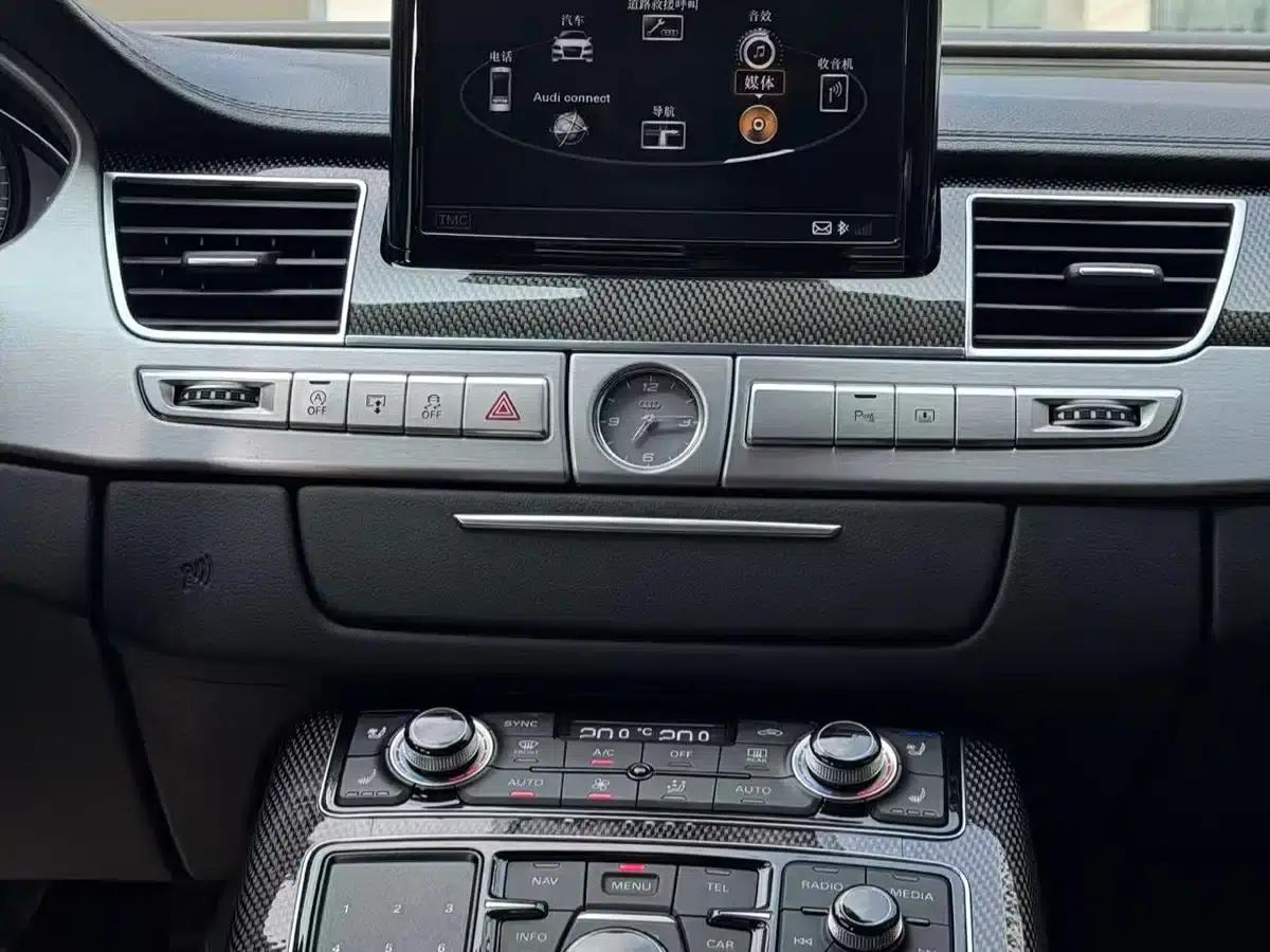 2013 Audi S8 4.0TFSI quattro — миниатюра 6