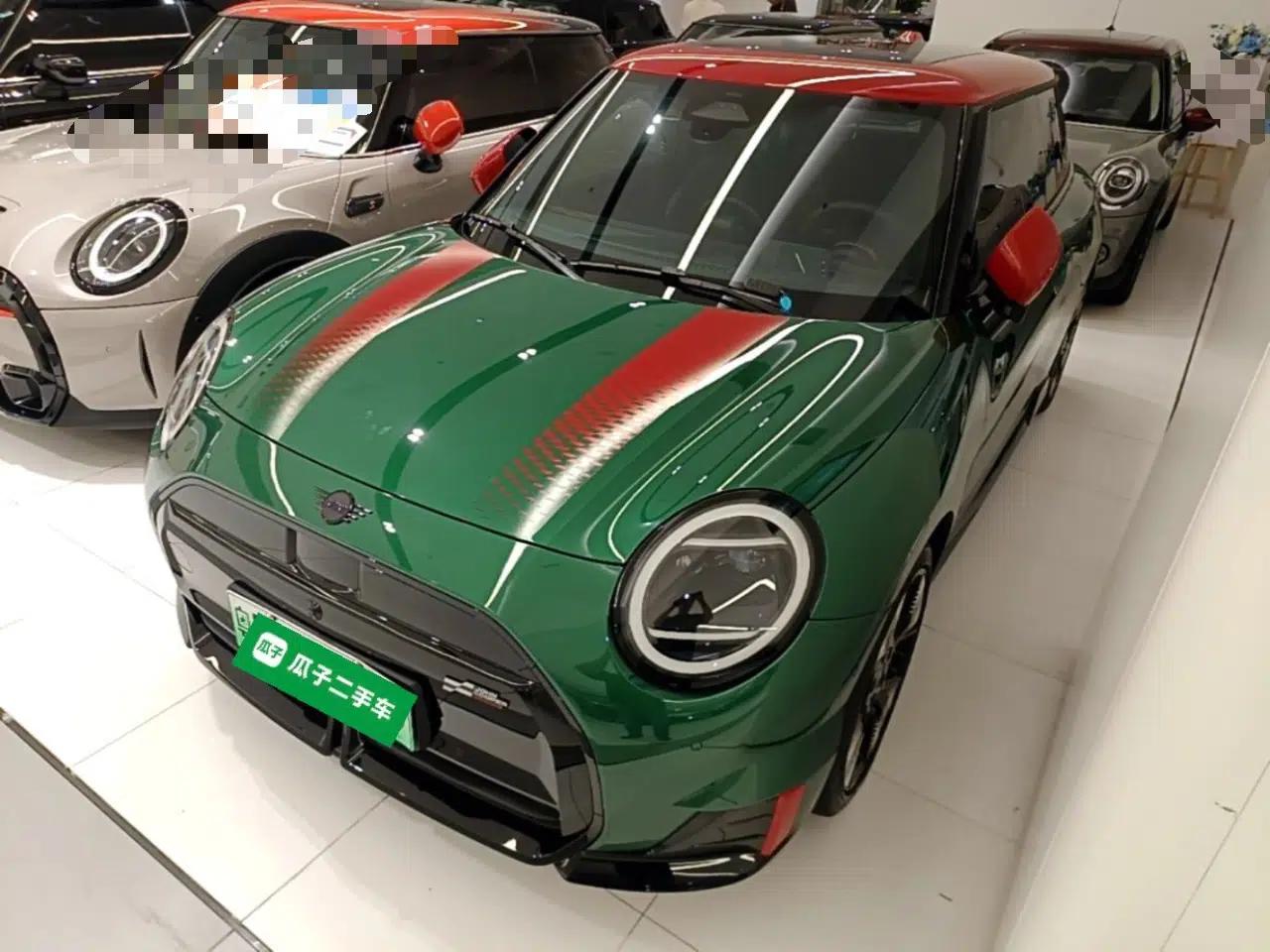 MINI Electric COOPER JCW 2025 JOHN COOPER WORKS — миниатюра 1
