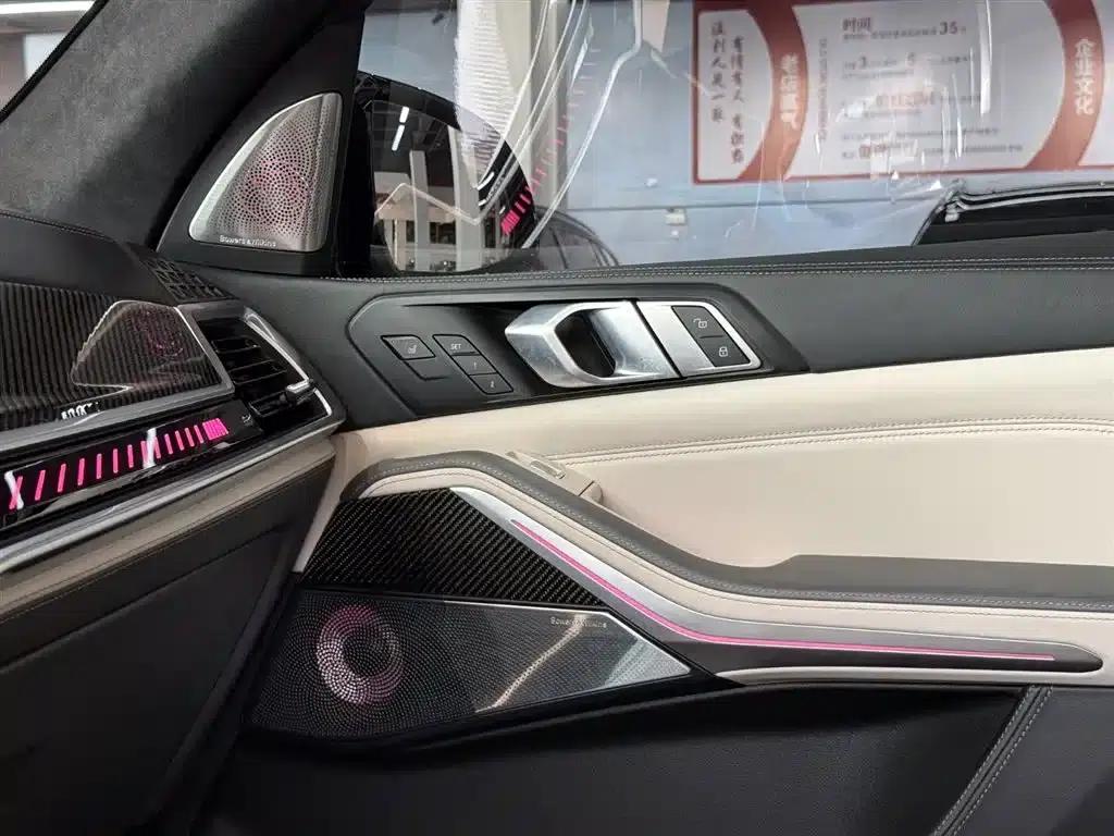 2023 BMW X7 M60i xDrive M60i — миниатюра 12