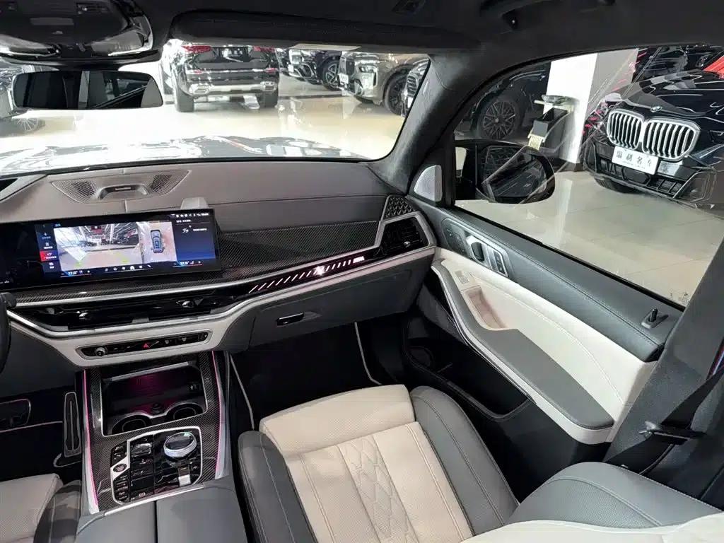 2023 BMW X7 M60i xDrive M60i — миниатюра 26