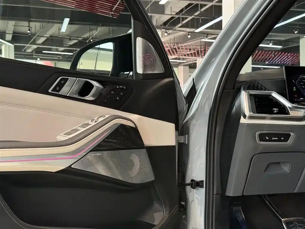 2023 BMW X7 M60i xDrive M60i — миниатюра 7