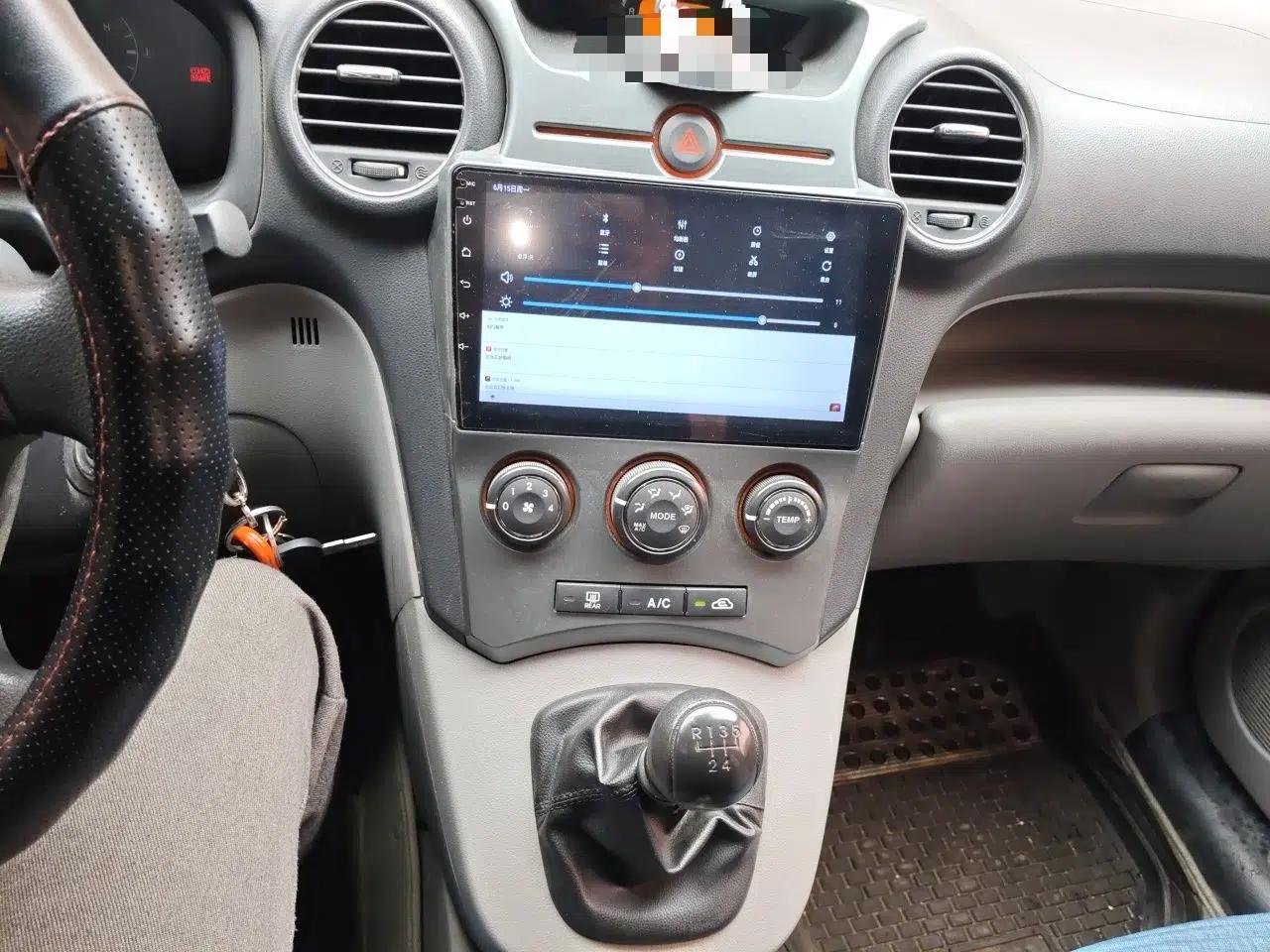 Kia Carens 2011 1.6L 5-Seater Manual Comfort Edition — миниатюра 13