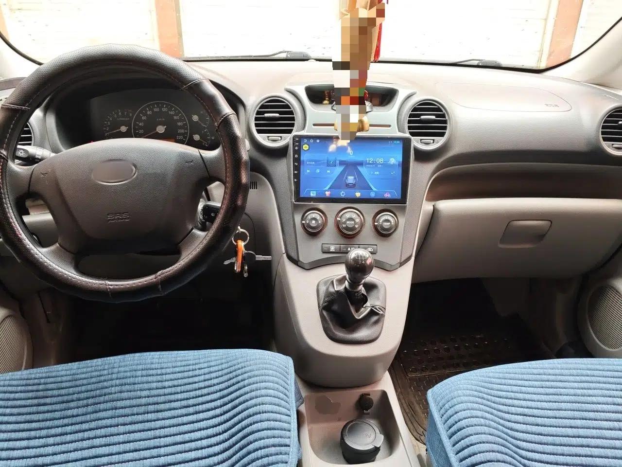 Kia Carens 2011 1.6L 5-Seater Manual Comfort Edition — миниатюра 9