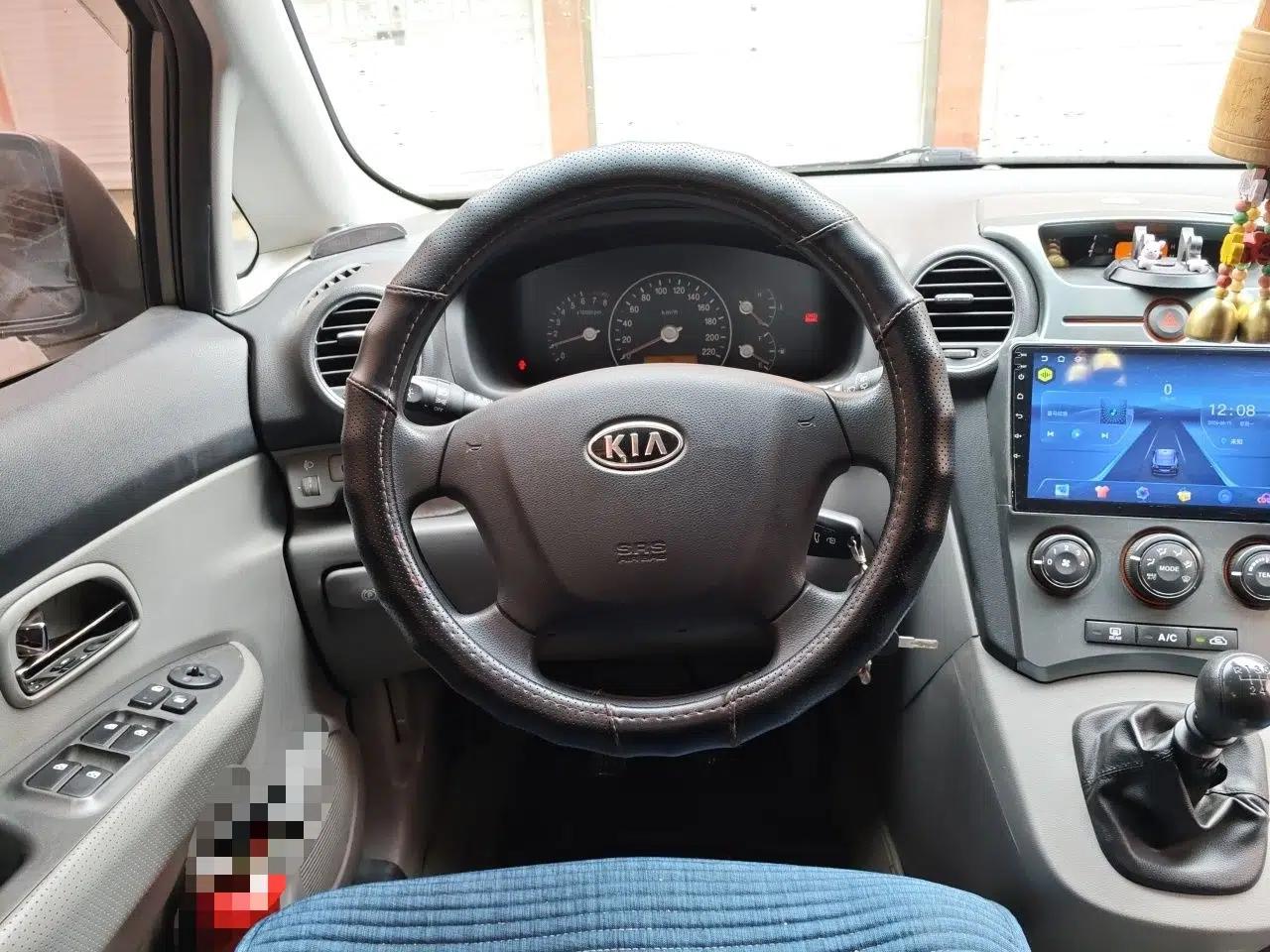 Kia Carens 2011 1.6L 5-Seater Manual Comfort Edition — миниатюра 10