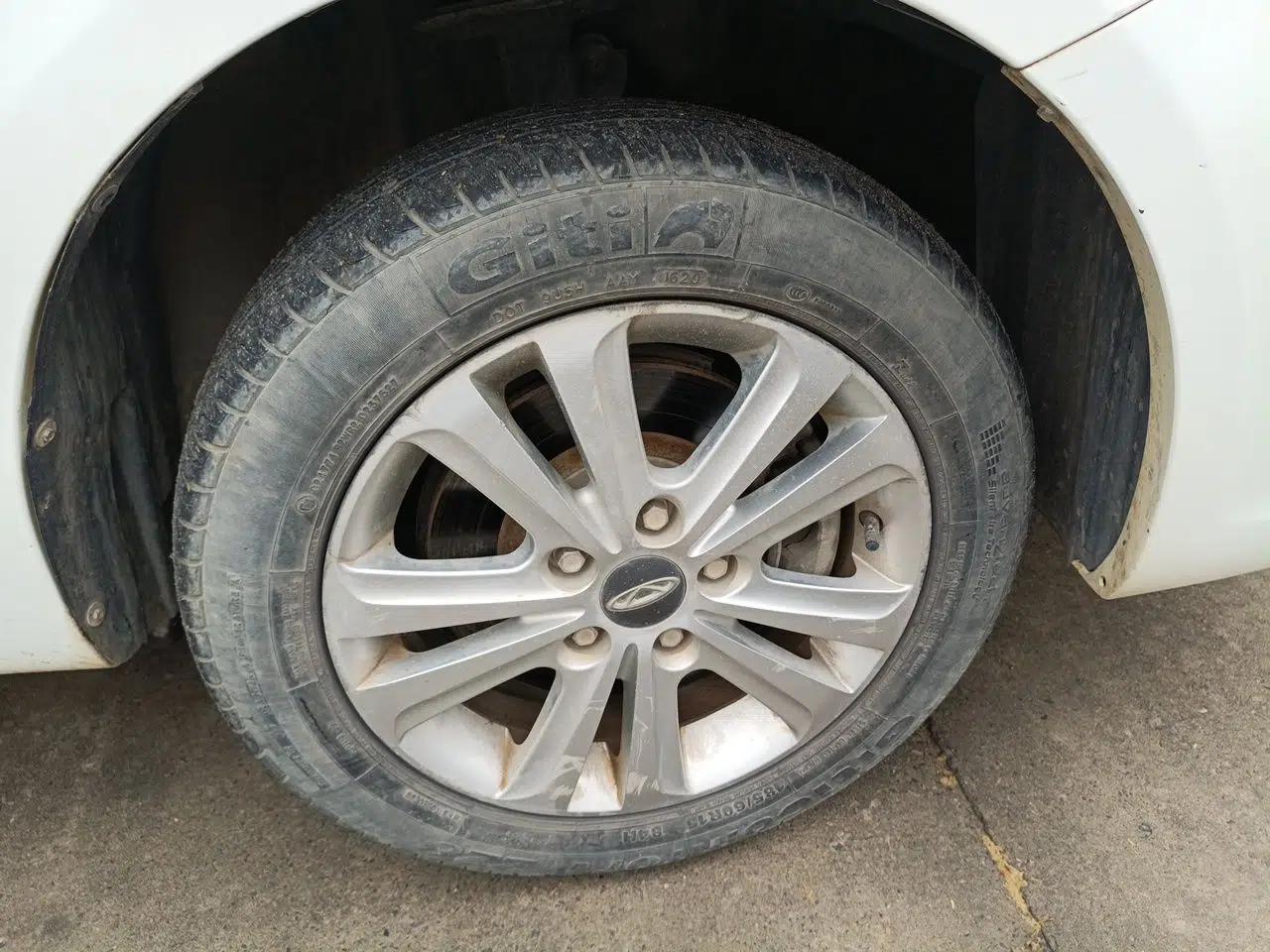 Chery E3 2015 1.5L Manual ZhiShang Model — миниатюра 8