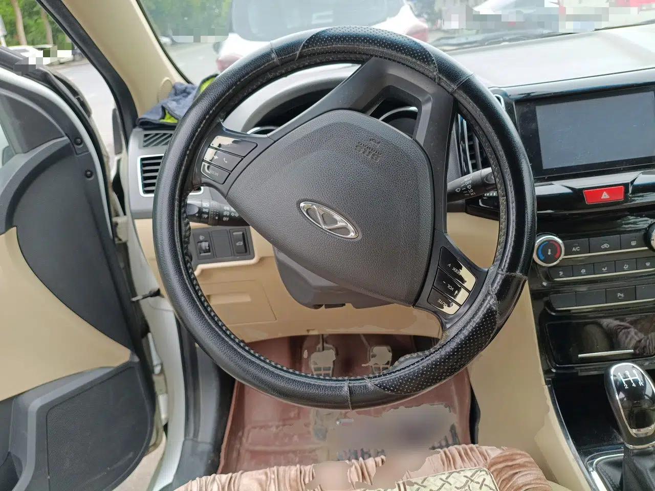Chery E3 2015 1.5L Manual ZhiShang Model — миниатюра 10
