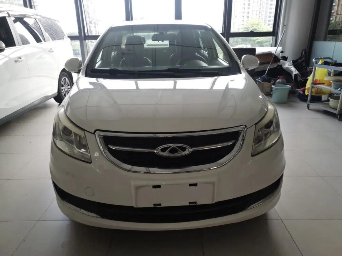Chery E3 2015 1.5L Manual Fashion Model — миниатюра 2
