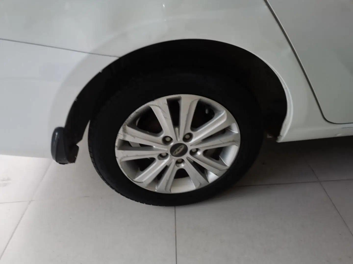 Chery E3 2015 1.5L Manual Fashion Model — миниатюра 11