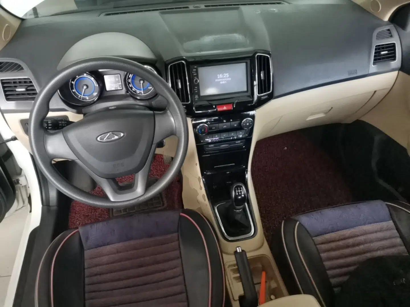 Chery E3 2015 1.5L Manual Fashion Model — миниатюра 12