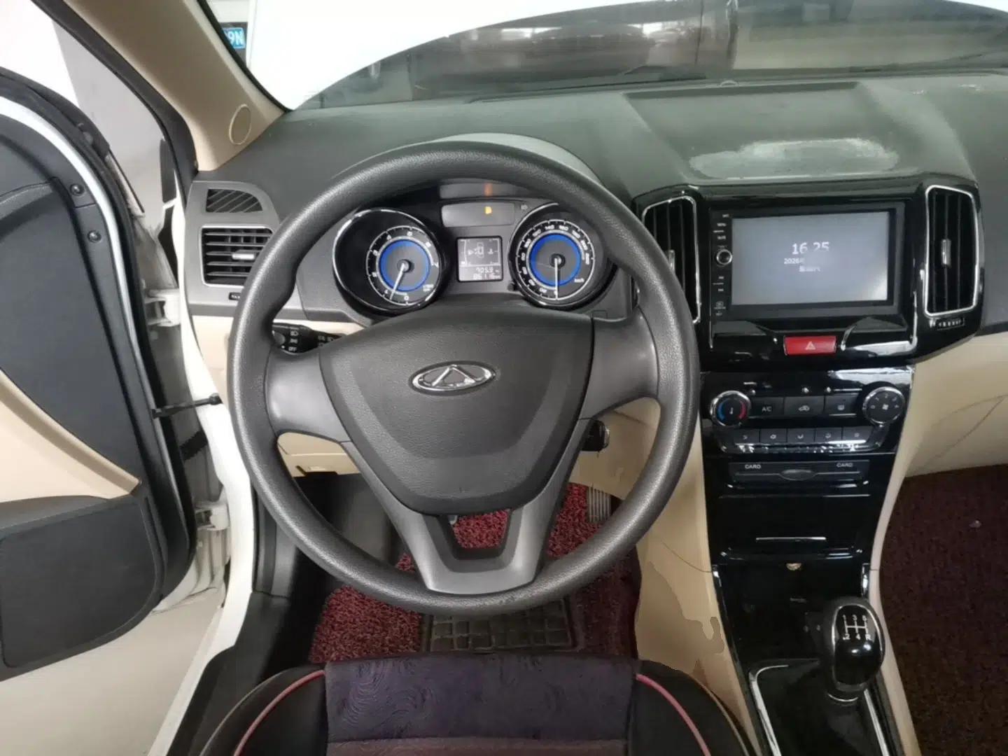 Chery E3 2015 1.5L Manual Fashion Model — миниатюра 13