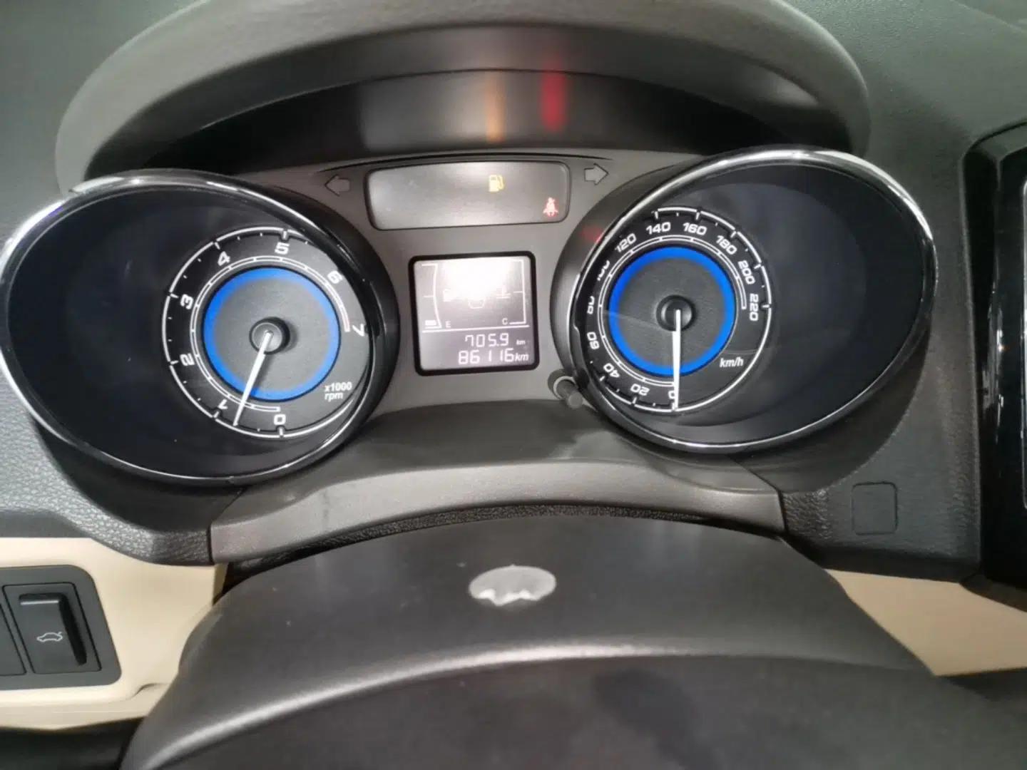 Chery E3 2015 1.5L Manual Fashion Model — миниатюра 14