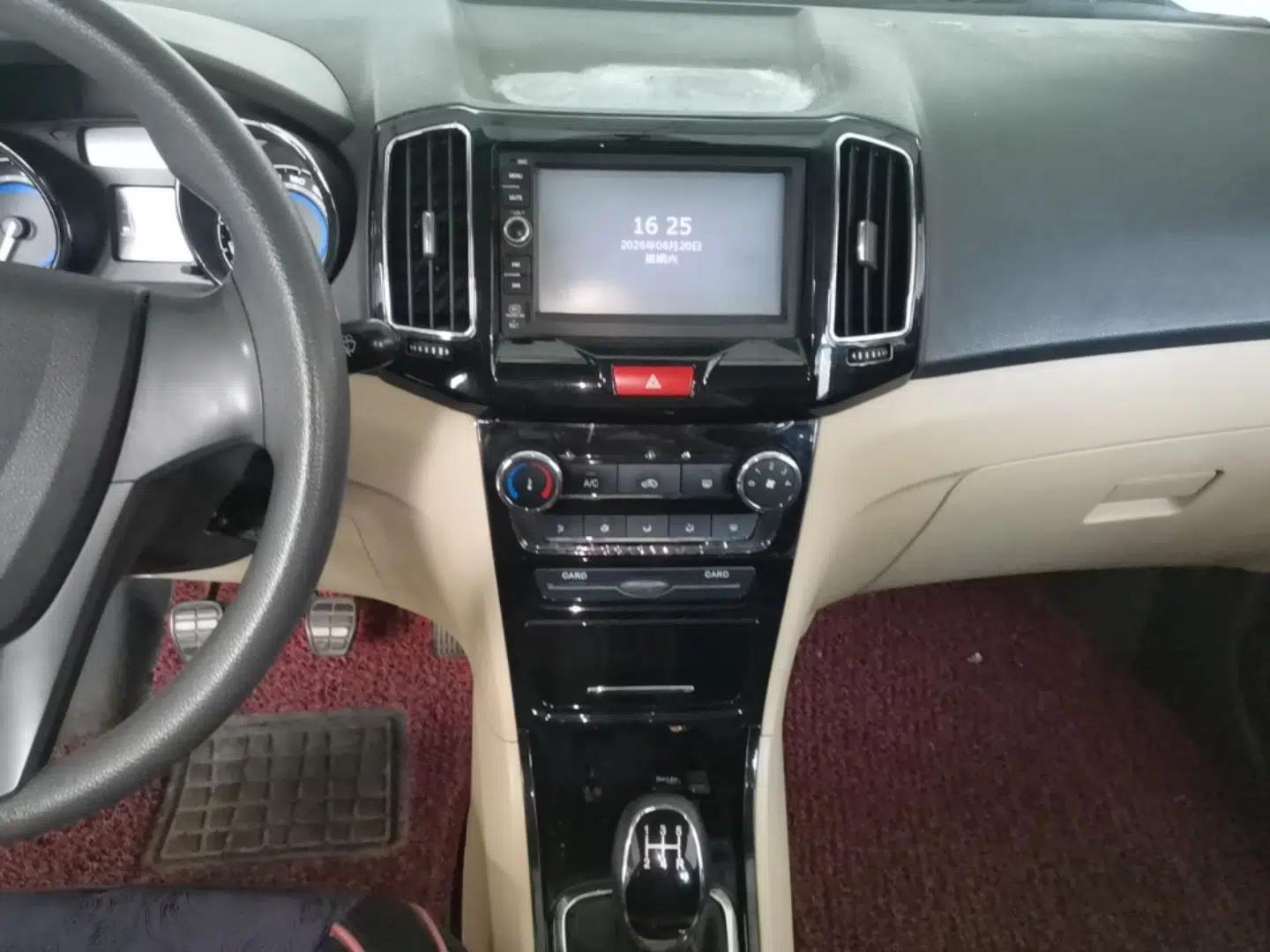 Chery E3 2015 1.5L Manual Fashion Model — миниатюра 15