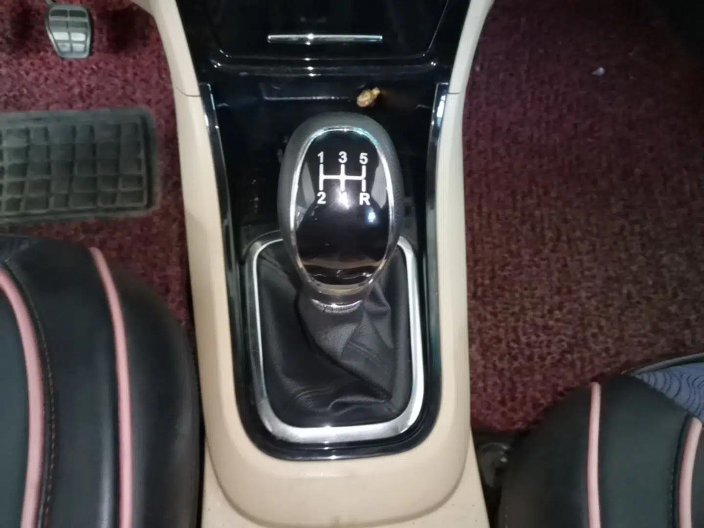 Chery E3 2015 1.5L Manual Fashion Model — миниатюра 16