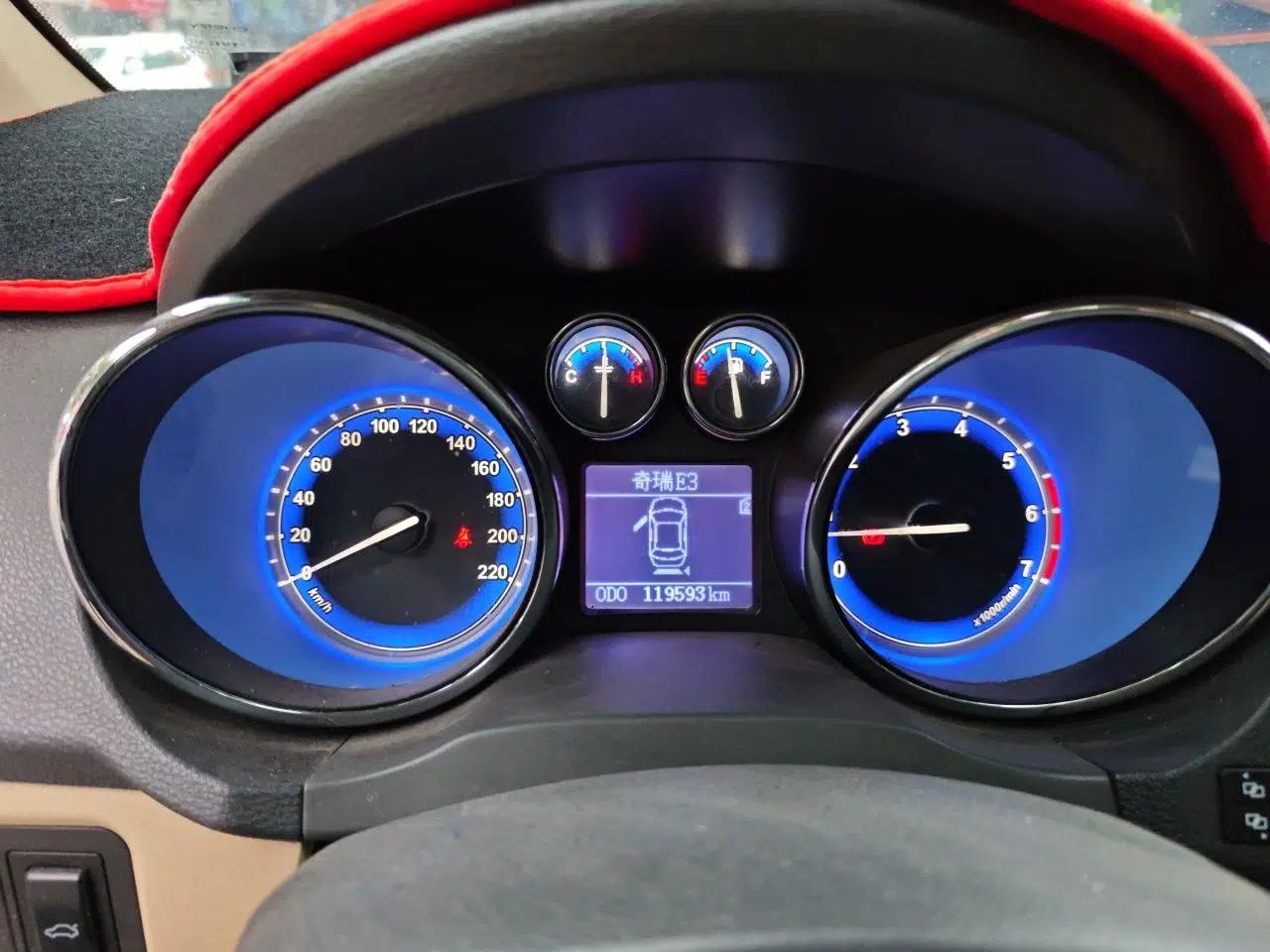 Chery E3 2013 1.5L Manual ZhiShang Model — миниатюра 11