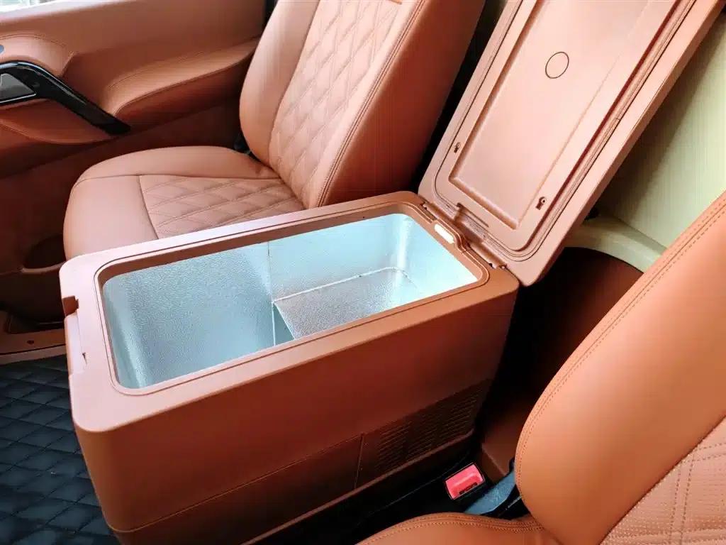 2017 Sprinter 3.5L Automatic — миниатюра 18