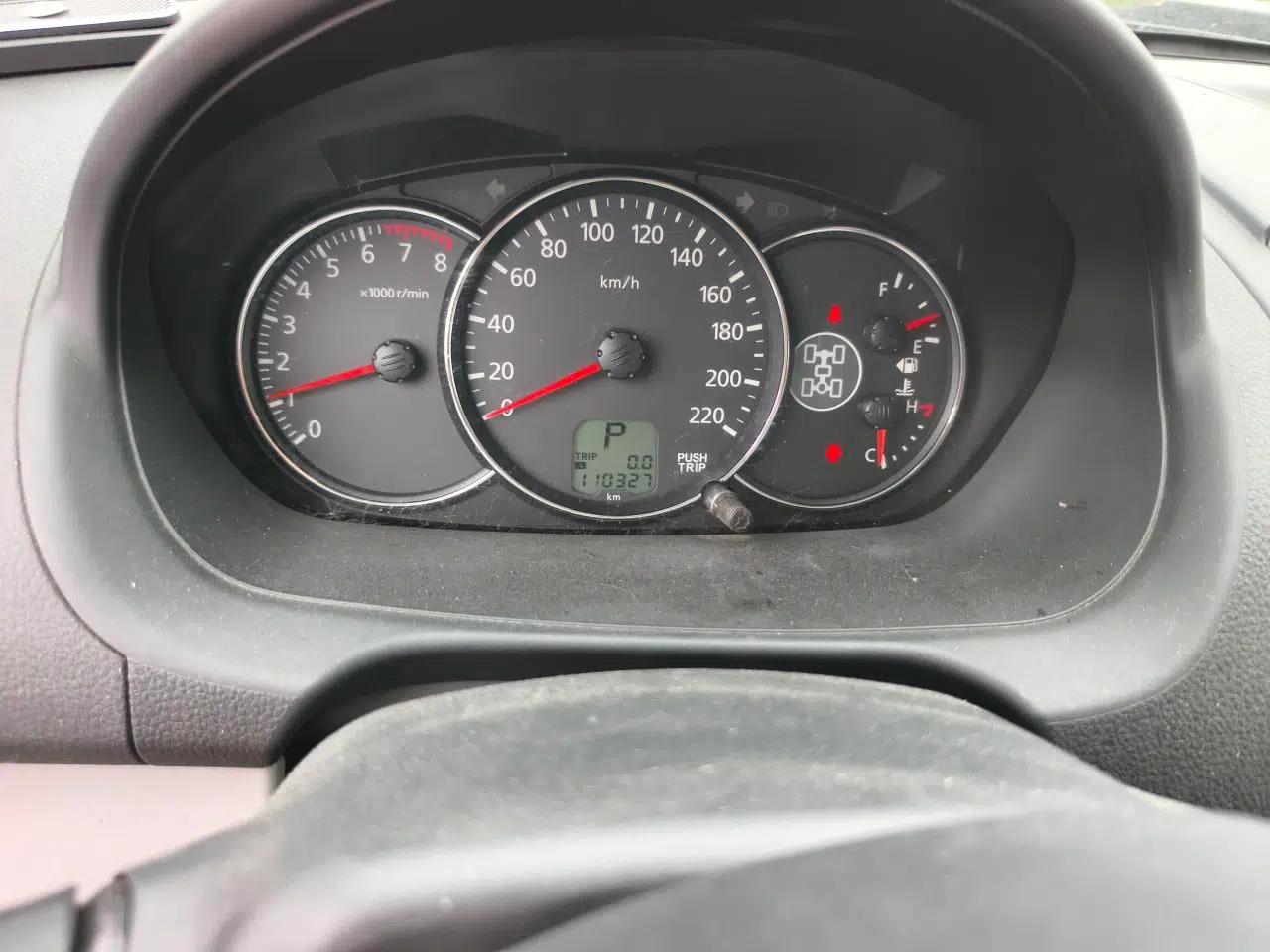 Mitsubishi Pajero Sport 2013 3.0L Automatic 4x4 Executive Edition — миниатюра 12