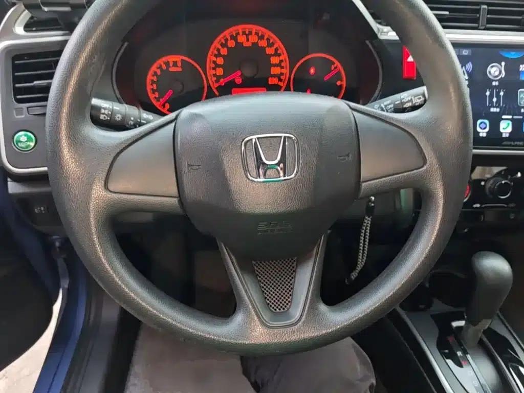 2017 Honda Crider 1.5L CVT Classic Edition — миниатюра 11