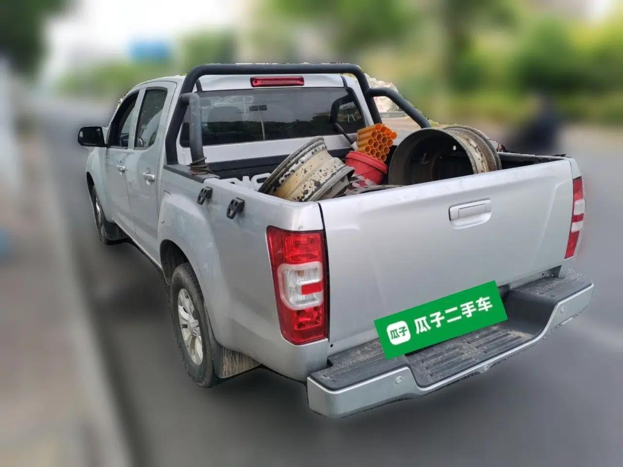 Isuzu JLM 2023 2.5T Diesel Manual Two-Wheel Drive Chima Version Standard Wheelbase — миниатюра 4