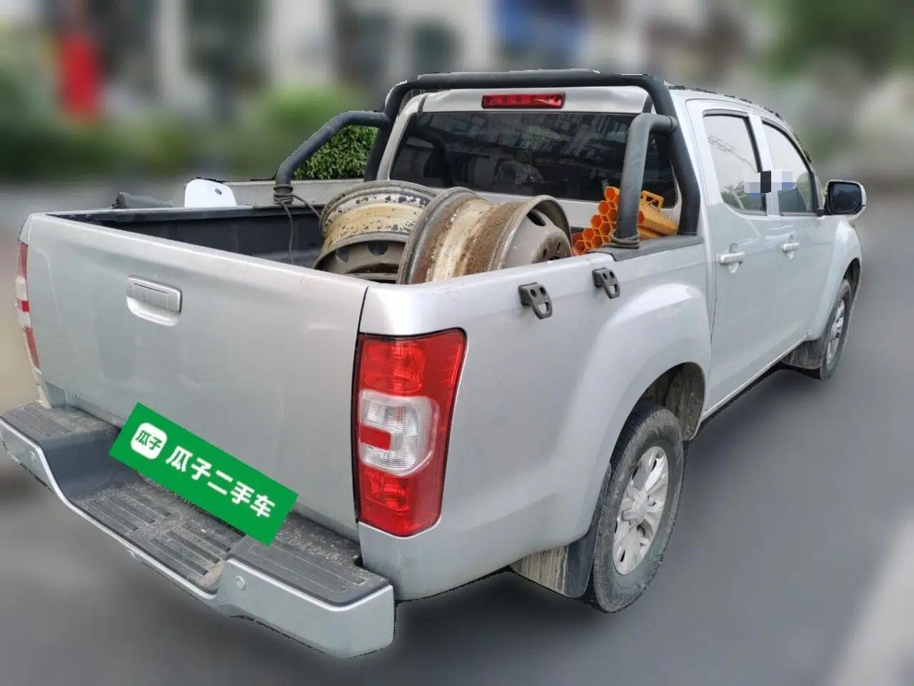 Isuzu JLM 2023 2.5T Diesel Manual Two-Wheel Drive Chima Version Standard Wheelbase — миниатюра 6