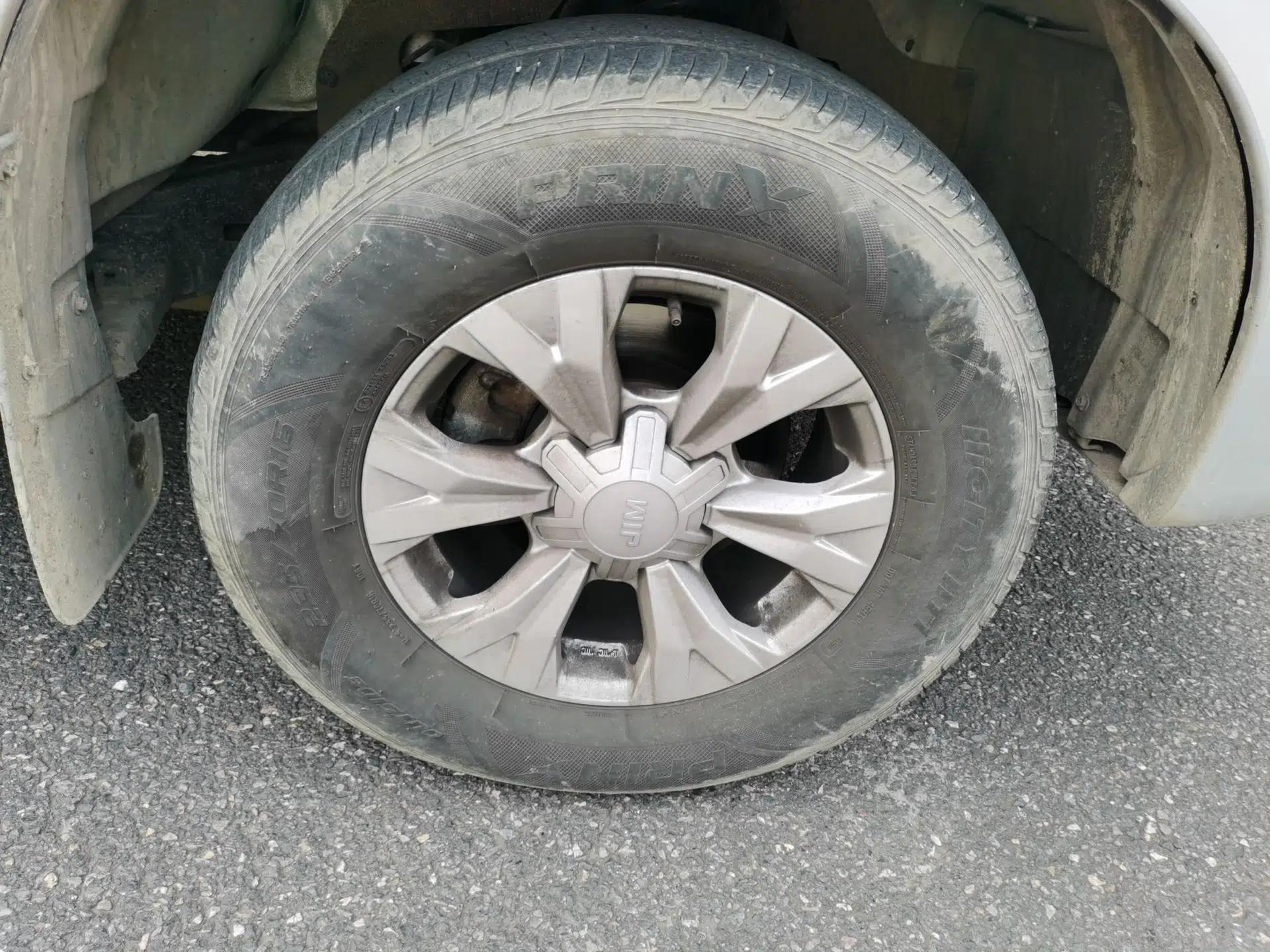 Isuzu JLM 2023 2.5T Diesel Manual Two-Wheel Drive Chima Version Standard Wheelbase — миниатюра 8