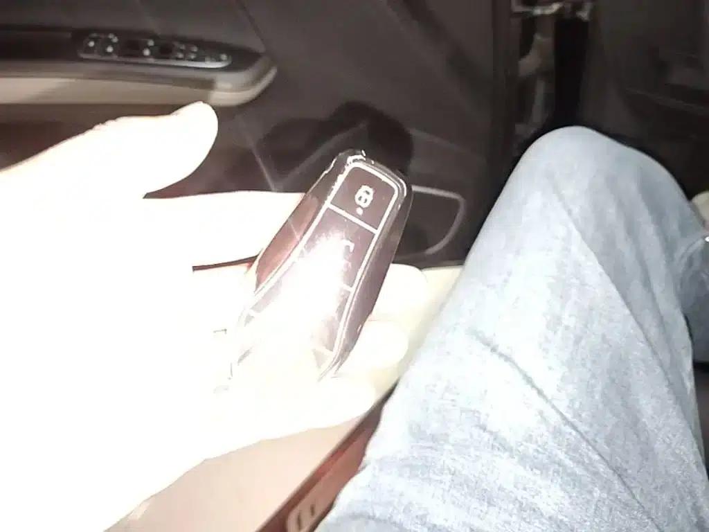Song MAX New Energy 2022 DM-i 105KM Flagship Edition — миниатюра 9