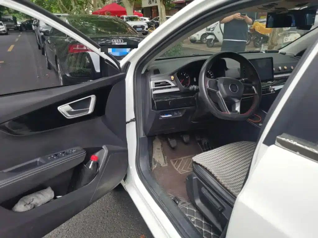 Qin 2019 1.5L Manual Comfort Model — миниатюра 13