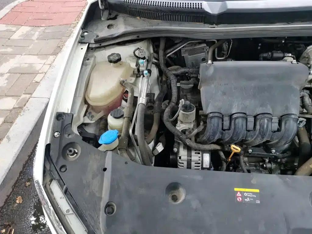Qin 2019 1.5L Manual Comfort Model — миниатюра 23