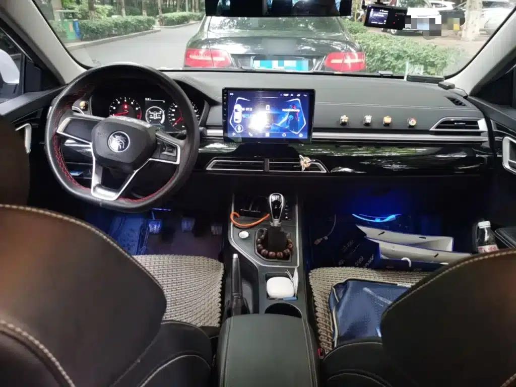 Qin 2019 1.5L Manual Comfort Model — миниатюра 6