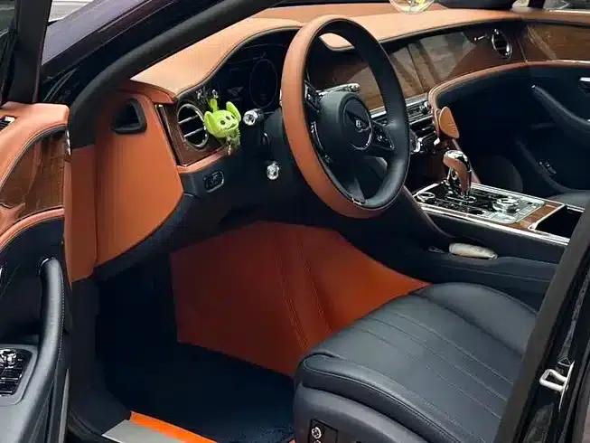 2022 Flying Spur Plug-in Hybrid 2.9T V6 — миниатюра 5