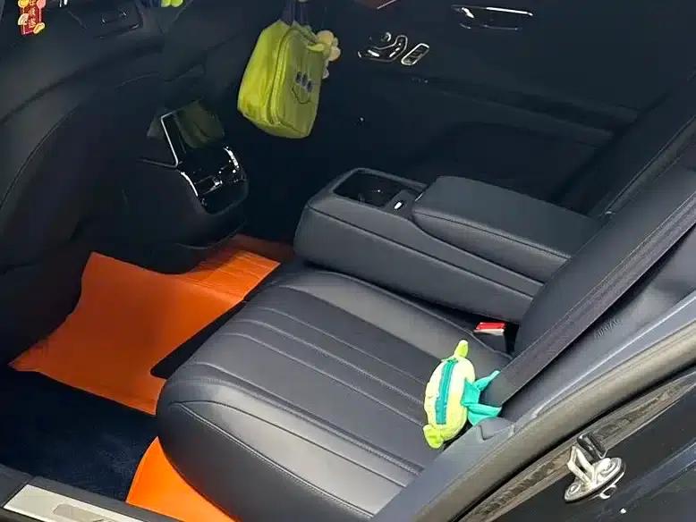 2022 Flying Spur Plug-in Hybrid 2.9T V6 — миниатюра 6