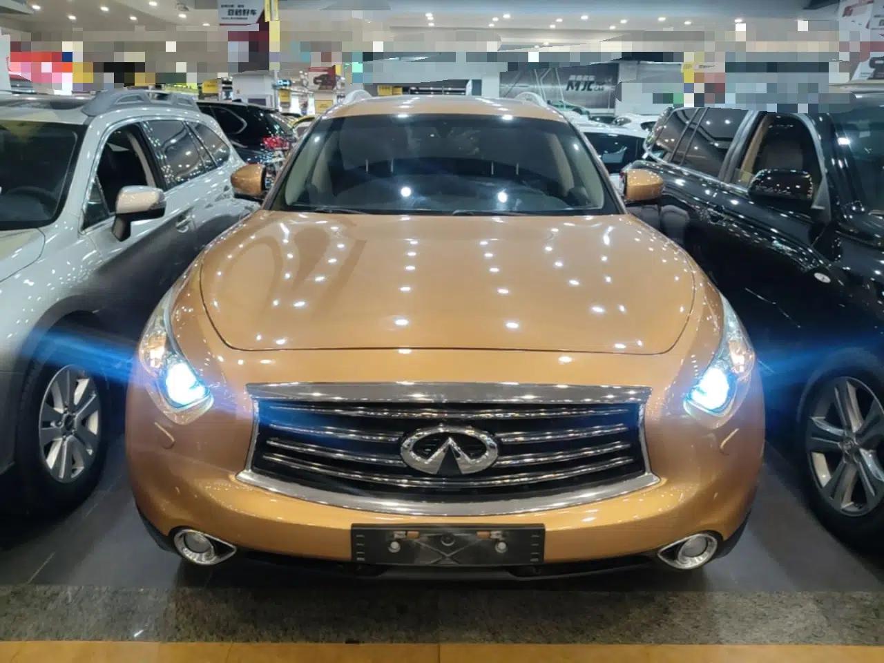 Infiniti QX70 2013 3.7L Standard Edition — миниатюра 2