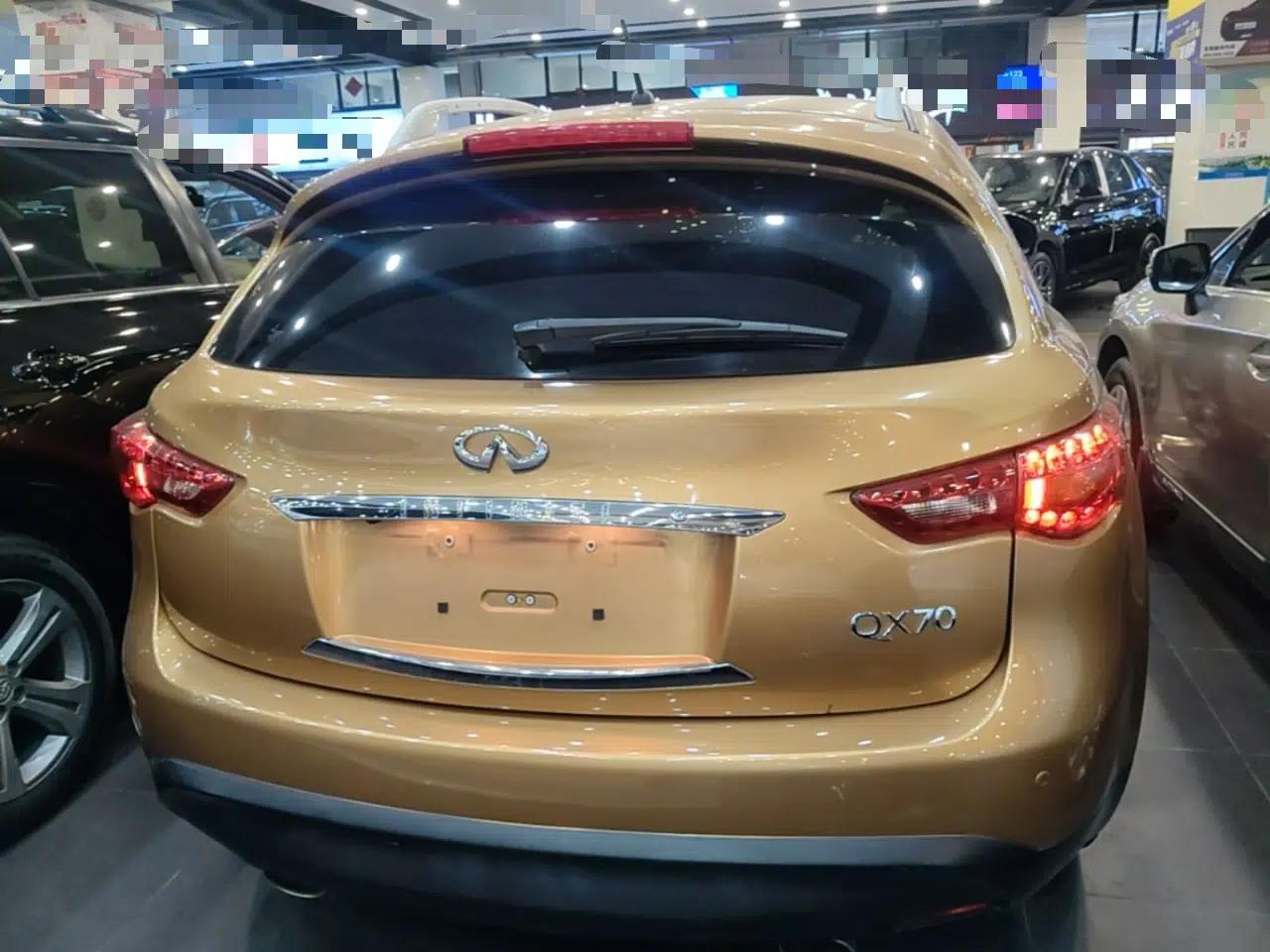 Infiniti QX70 2013 3.7L Standard Edition — миниатюра 5