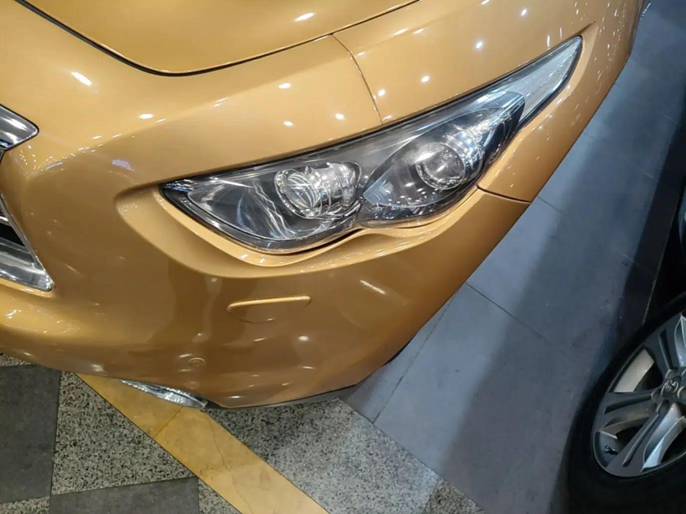 Infiniti QX70 2013 3.7L Standard Edition — миниатюра 8