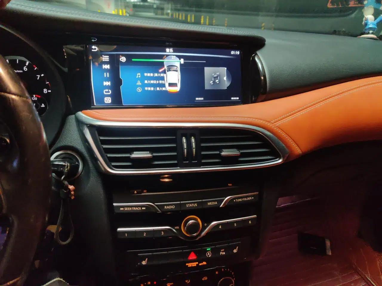 Infiniti QX30 2017 2.0T Four-Wheel Drive Sport Edition — миниатюра 13