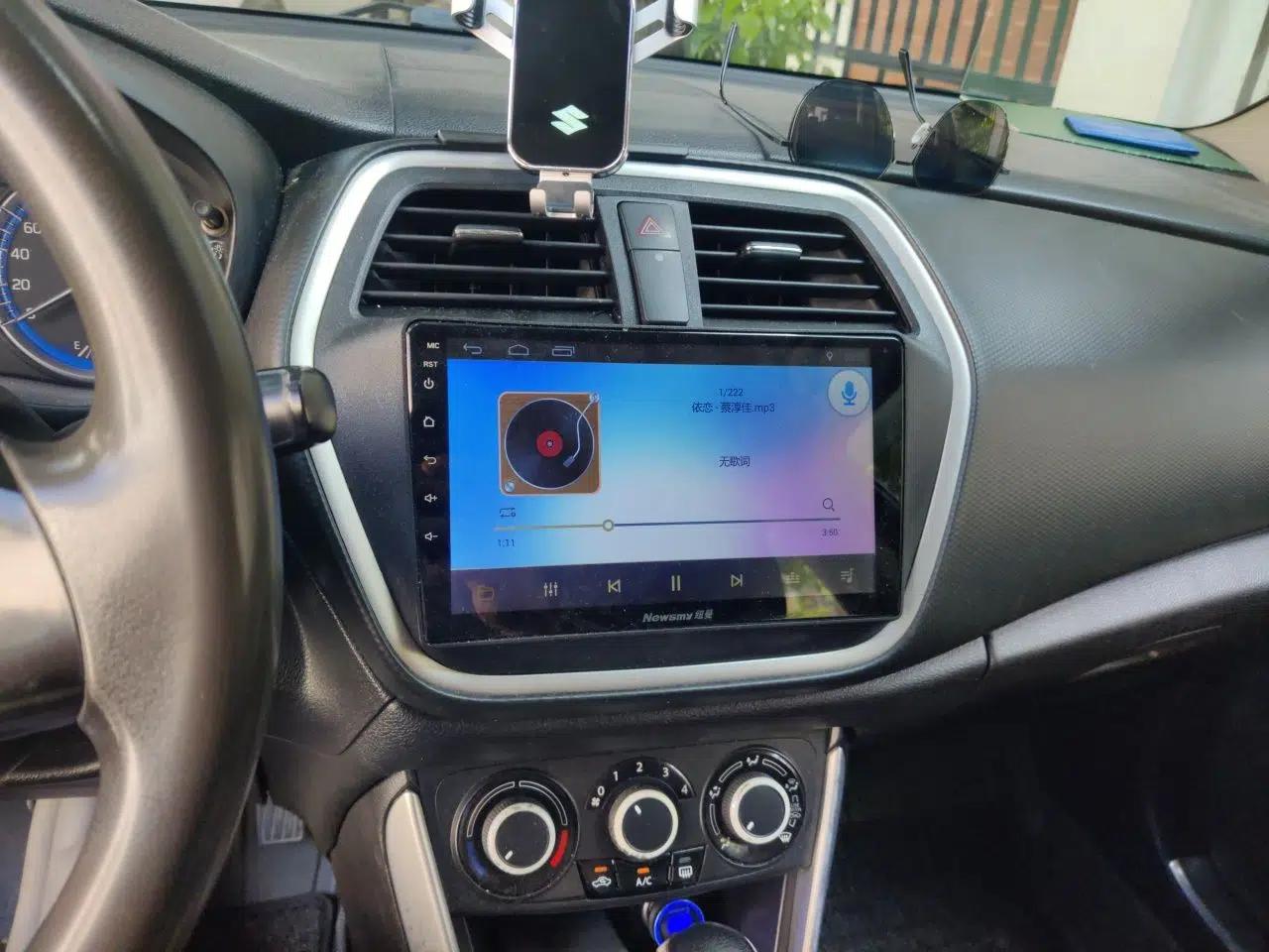 Suzuki S-Cross 2015 1.6L CVT Two-Wheel Drive Entry-Level Trim — миниатюра 13