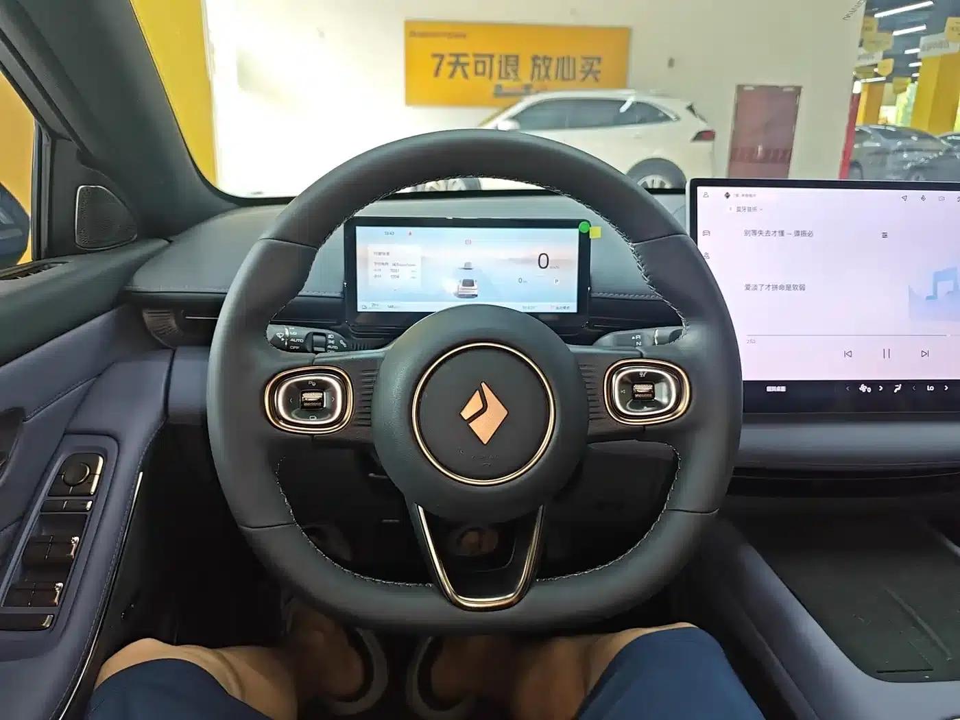 Baojun Enjoy 2025 Pure Electric 600km Luxury Edition — миниатюра 11