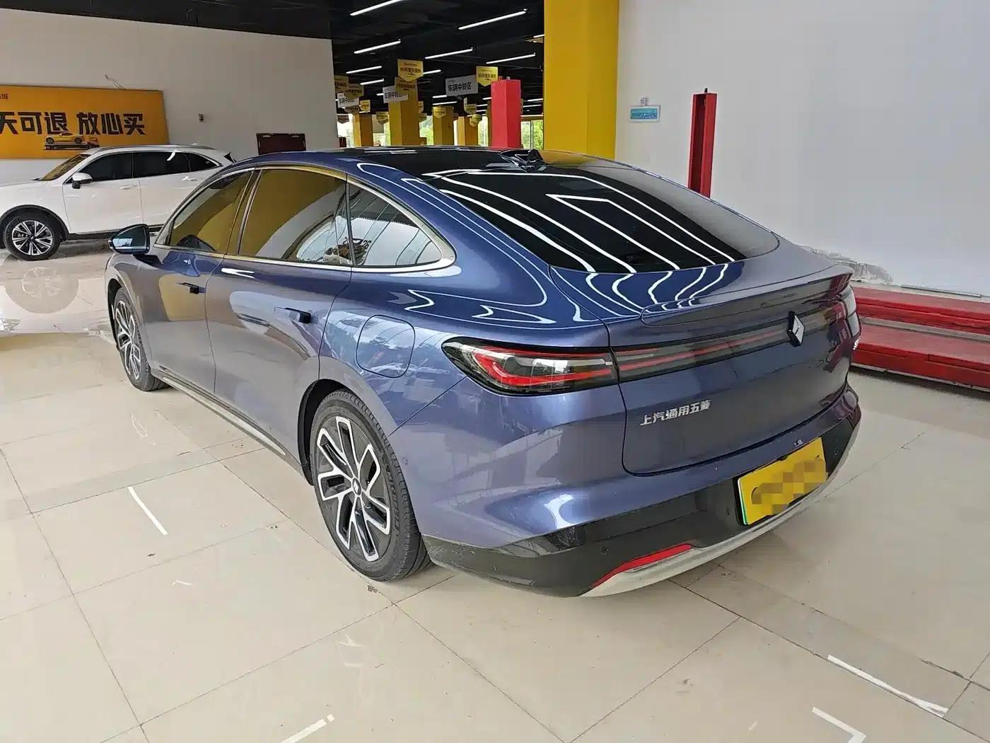 Baojun Enjoy 2025 Pure Electric 600km Luxury Edition — миниатюра 6