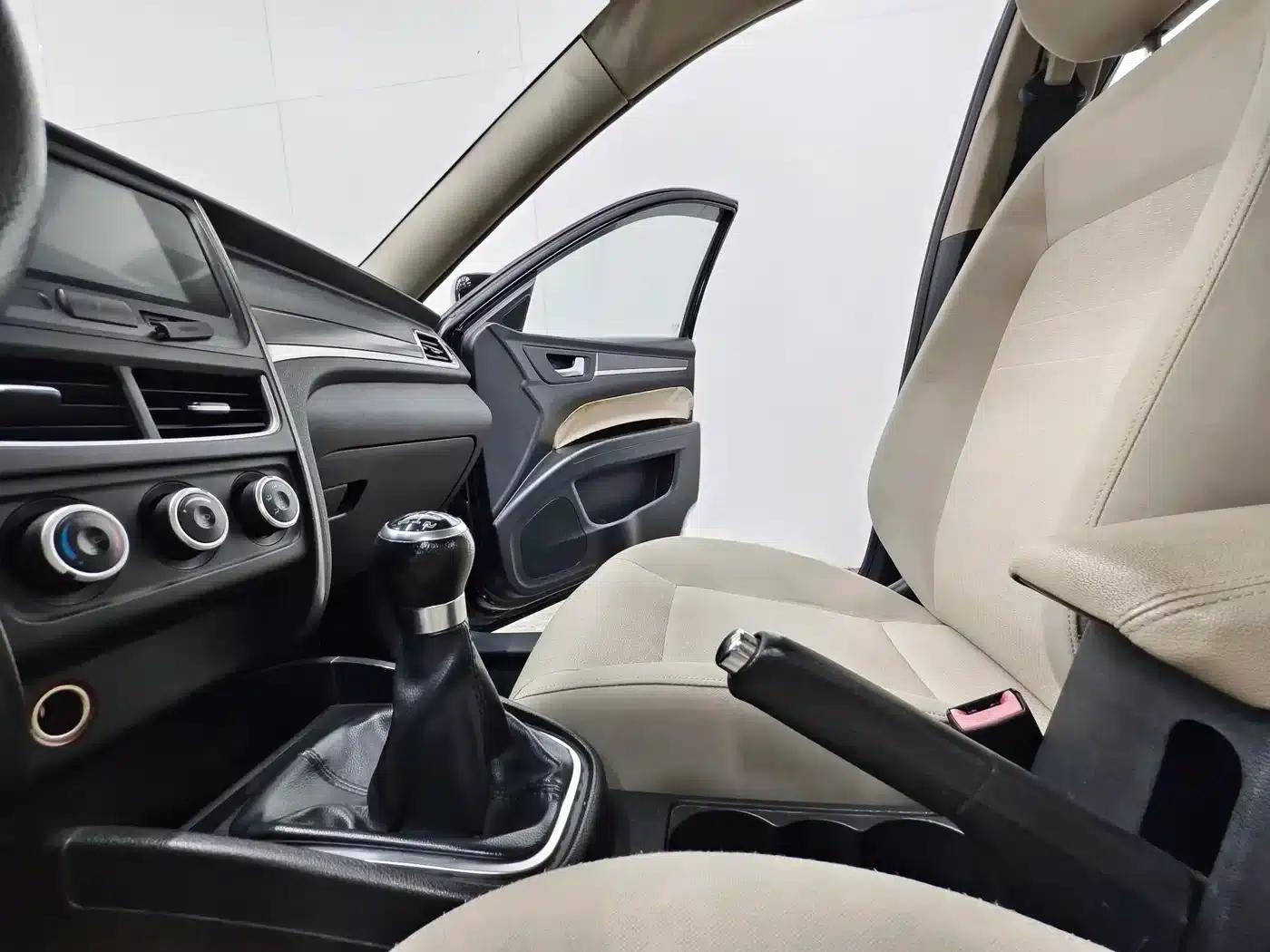 Besturn B30 2016 1.6L Manual Comfort Model — миниатюра 11