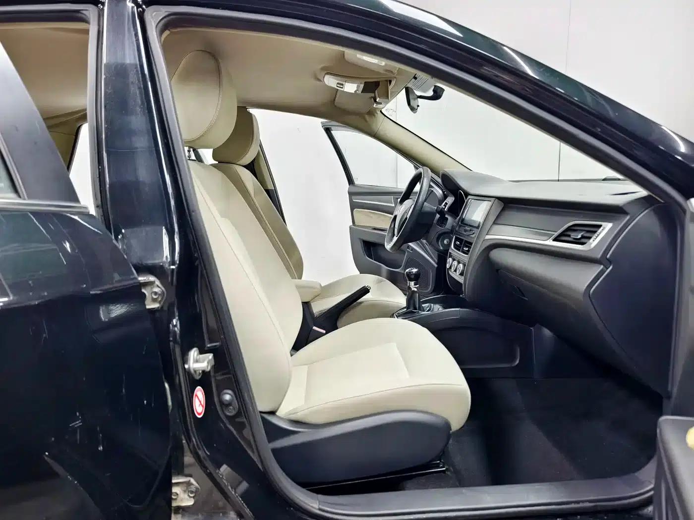 Besturn B30 2016 1.6L Manual Comfort Model — миниатюра 13