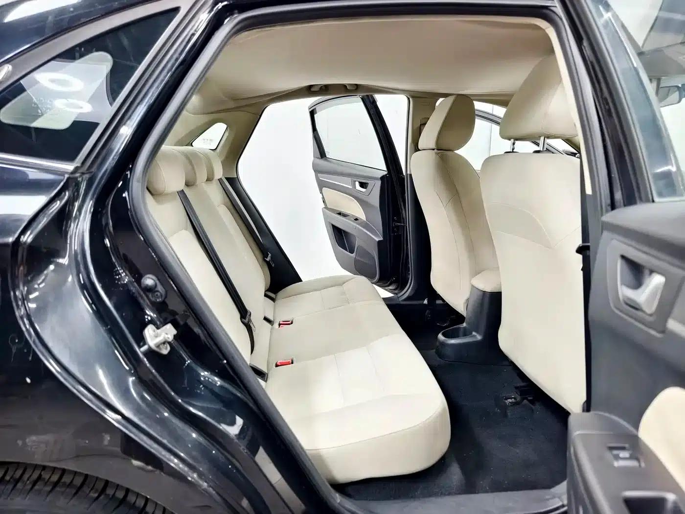 Besturn B30 2016 1.6L Manual Comfort Model — миниатюра 15