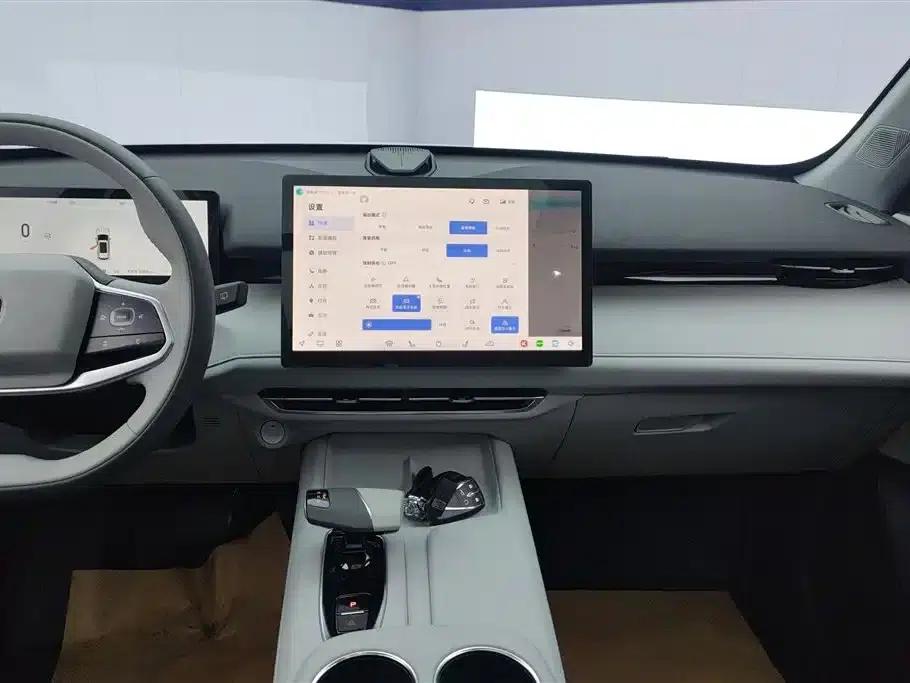 Changan UNI-Z New Energy 2025 Model: Smart New Blue Whale, 125km/h, Battleship Edition — миниатюра 13