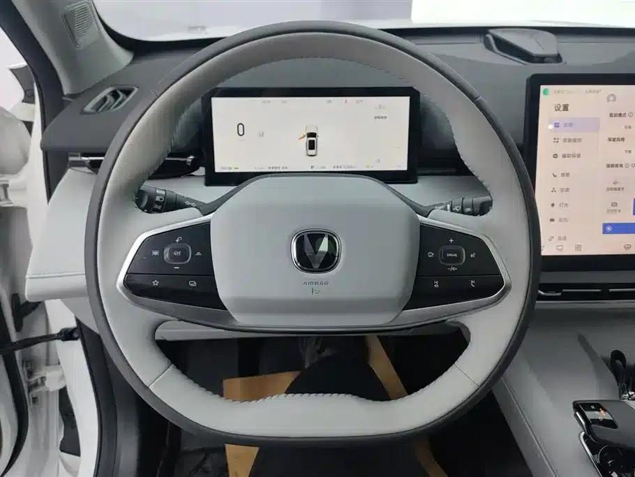 Changan UNI-Z New Energy 2025 Model: Smart New Blue Whale, 125km/h, Battleship Edition — миниатюра 15