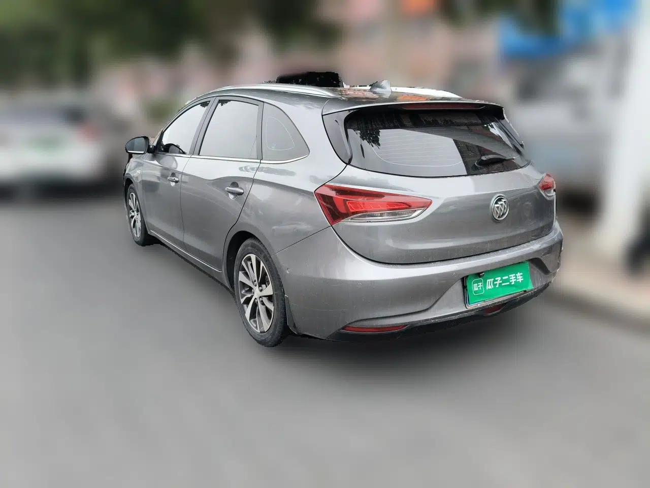 Buick Excelle GX 2018 18T Automatic Elite Model — миниатюра 4