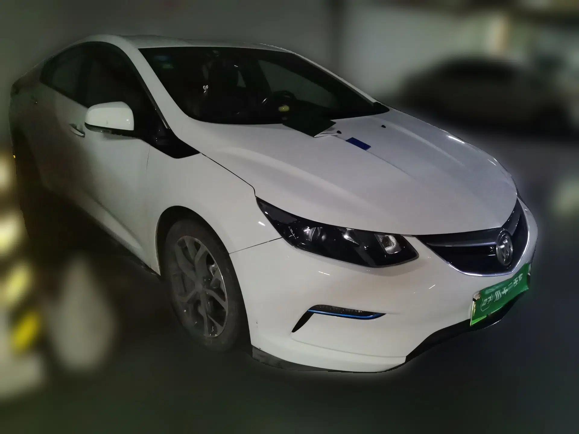 Buick VELITE 5 2017 Urban Extended-Range Model — миниатюра 3