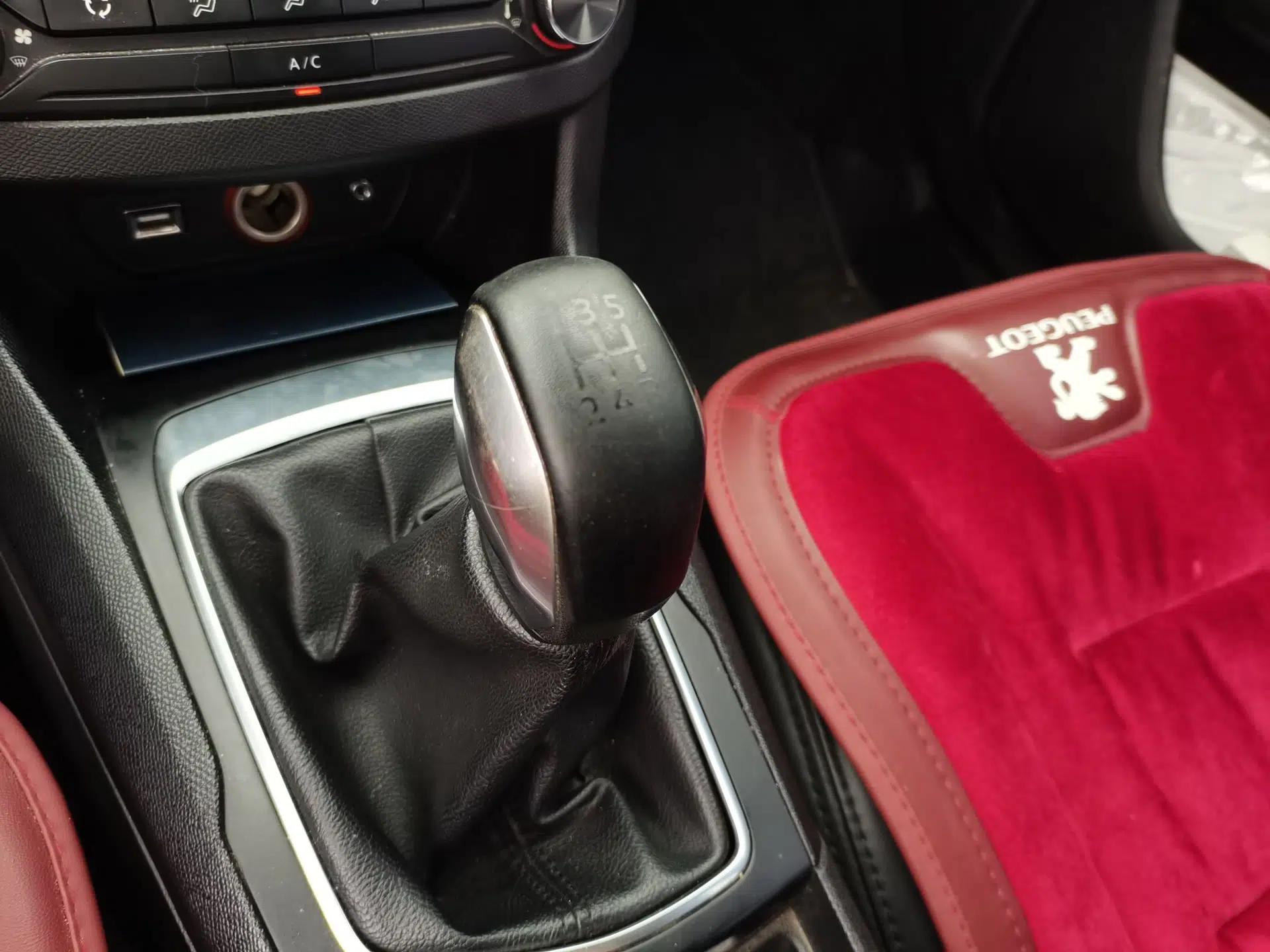 Peugeot 308S 2015 1.6L Manual Shangchi Edition — миниатюра 14