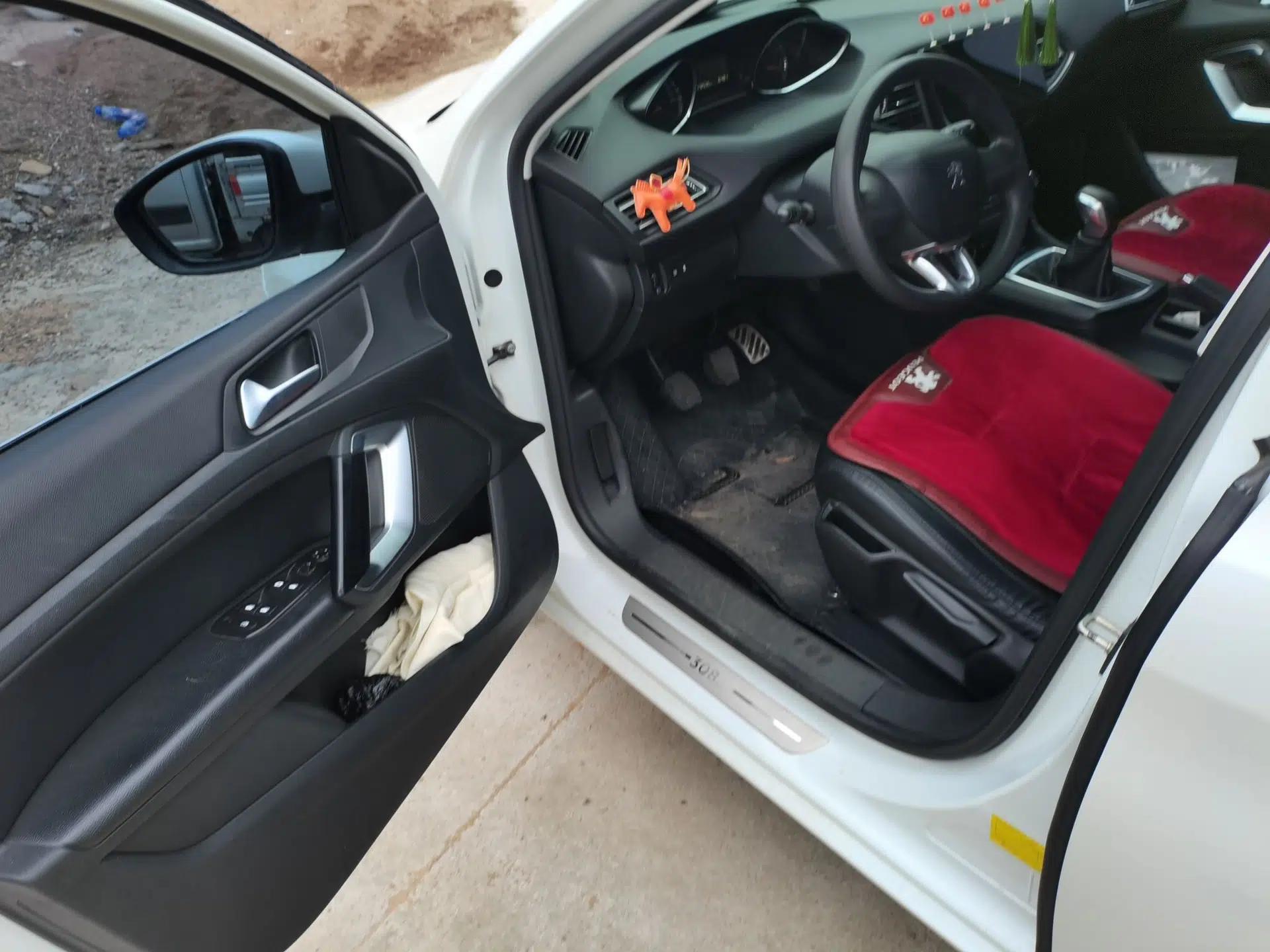Peugeot 308S 2015 1.6L Manual Shangchi Edition — миниатюра 16