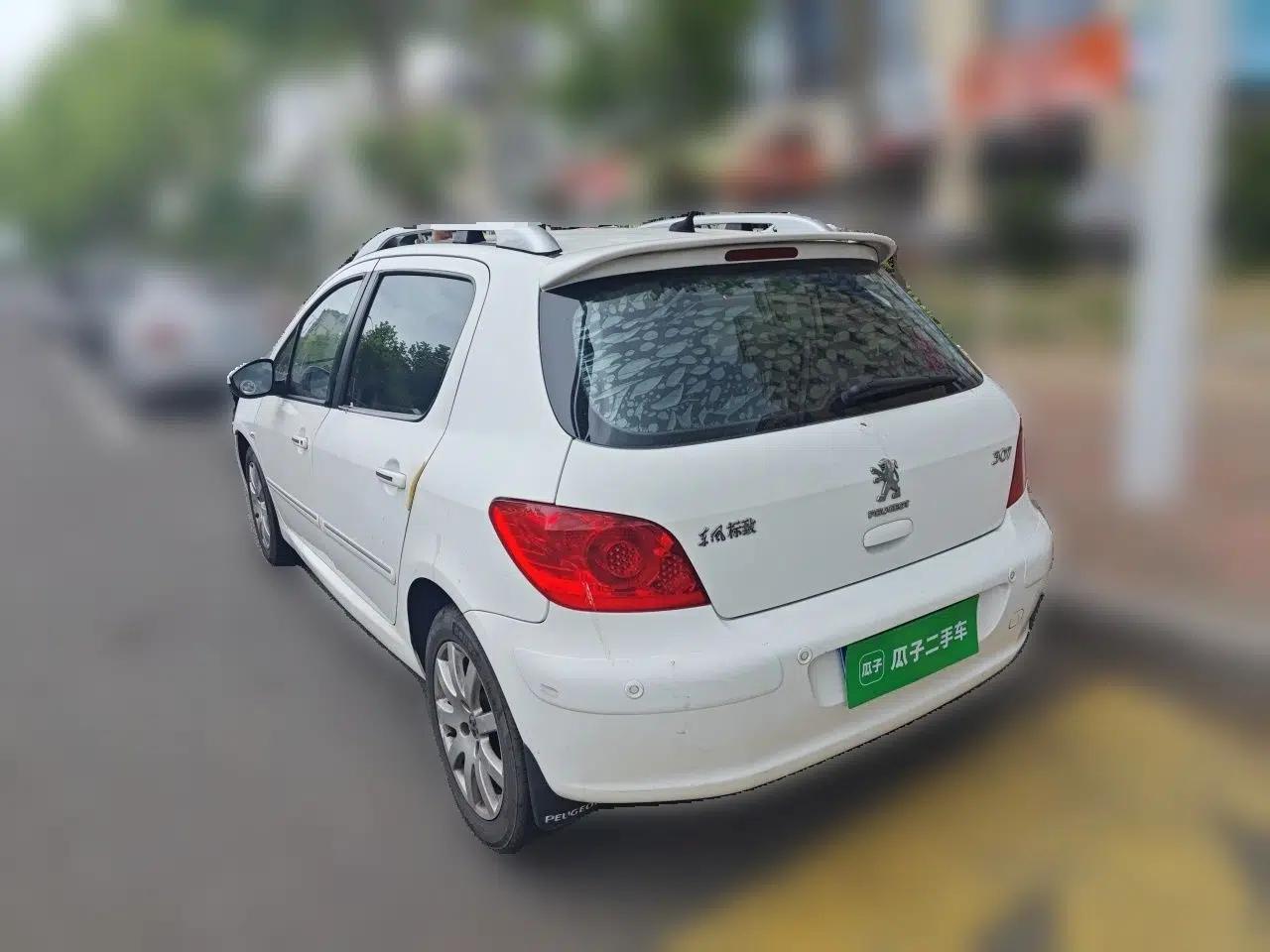 Peugeot 307 2013 Hatchback 1.6L Manual Comfort Edition — миниатюра 4