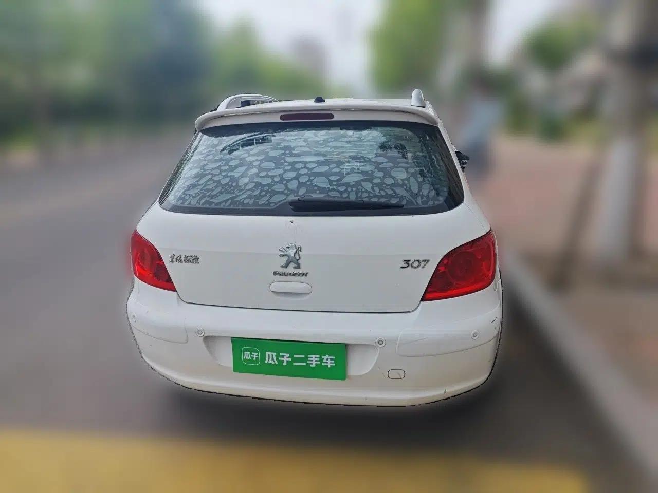 Peugeot 307 2013 Hatchback 1.6L Manual Comfort Edition — миниатюра 5